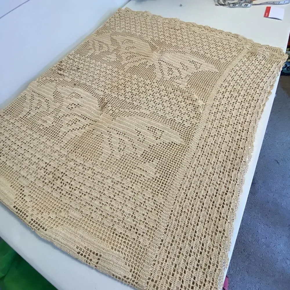 VTG 80s HandCrocheted Lace Tablecloth Beige Handmade Butterfly CottageHome 61x58